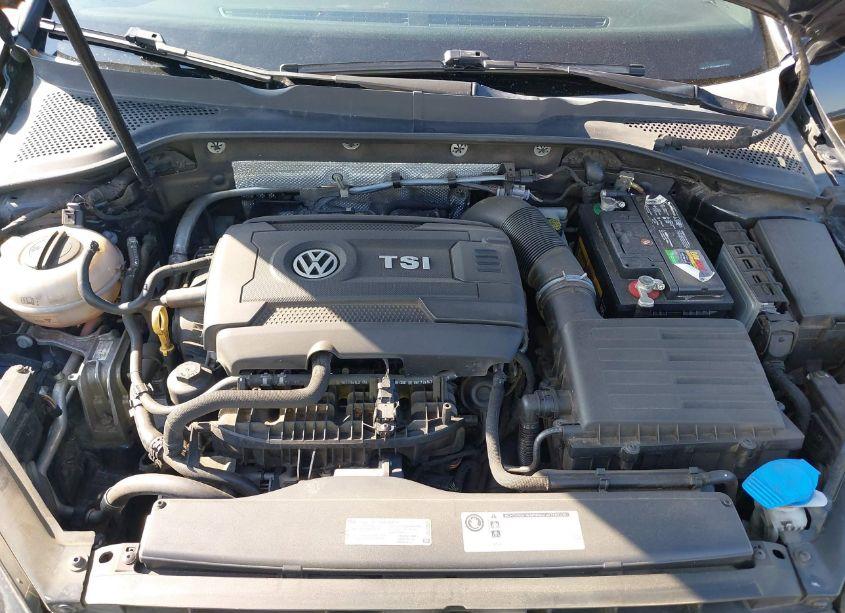 Photo 10 of 2017 Volkswagen Golf GTI AUTOBAHN 4-DOOR/S 4-DOOR/SE 4-DOOR/SPORT 4-DOOR (VIN 3VW447AU5HM044176)