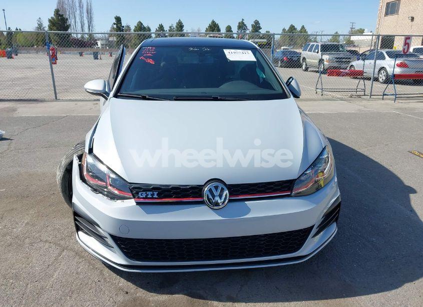 Photo 12 of 2018 Volkswagen Golf GTI 2.0T AUTOBAHN/2.0T S/2.0T SE (VIN 3VW447AU5JM275990)