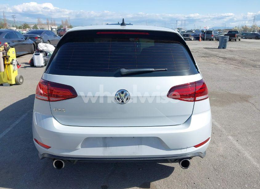 Photo 16 of 2018 Volkswagen Golf GTI 2.0T AUTOBAHN/2.0T S/2.0T SE (VIN 3VW447AU5JM275990)