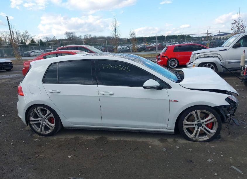 Photo 13 of 2016 Volkswagen Golf GTI AUTOBAHN W/PERFORMANCE PACKAGE 4-DOOR (VIN 3VW447AU7GM016457)