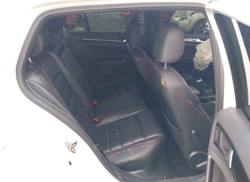 Photo 8 of 2016 Volkswagen Golf GTI AUTOBAHN W/PERFORMANCE PACKAGE 4-DOOR (VIN 3VW447AU7GM016457)