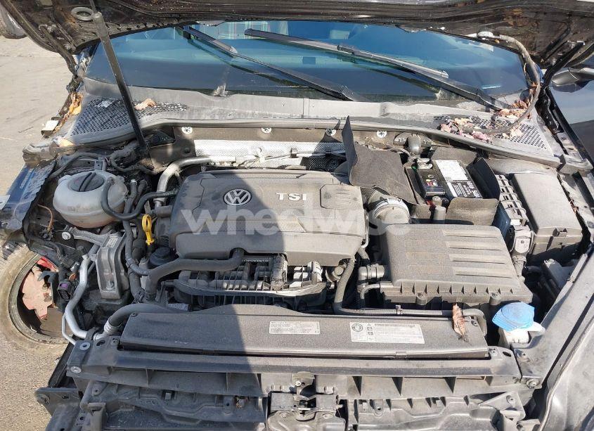 Photo 10 of 2017 Volkswagen Golf GTI AUTOBAHN 4-DOOR/S 4-DOOR/SE 4-DOOR/SPORT 4-DOOR (VIN 3VW447AU8HM023757)