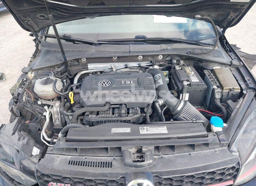 Photo 10 of 2017 Volkswagen Golf GTI SPORT 4-DOOR (VIN 3VW447AU9HM002397)
