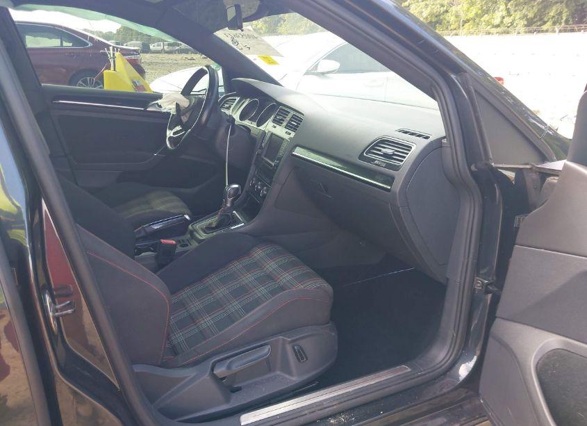 Photo 5 of 2017 Volkswagen Golf GTI AUTOBAHN 4-DOOR/S 4-DOOR/SE 4-DOOR/SPORT 4-DOOR (VIN 3VW447AU9HM047579)