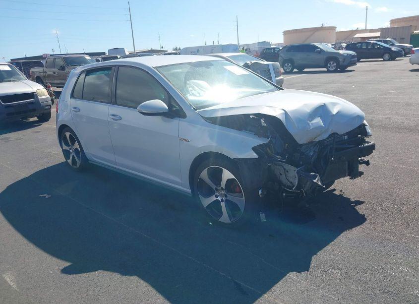 2018 Volkswagen Golf GTI 2.0T AUTOBAHN/2.0T S/2.0T SE (VIN 3VW447AU9JM278732) main photo