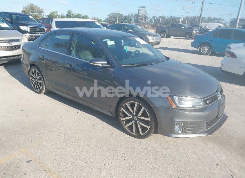 2013 Volkswagen Jetta GLI AUTOBAHN W/NAV (VIN 3VW467AJ0DM221467) main photo