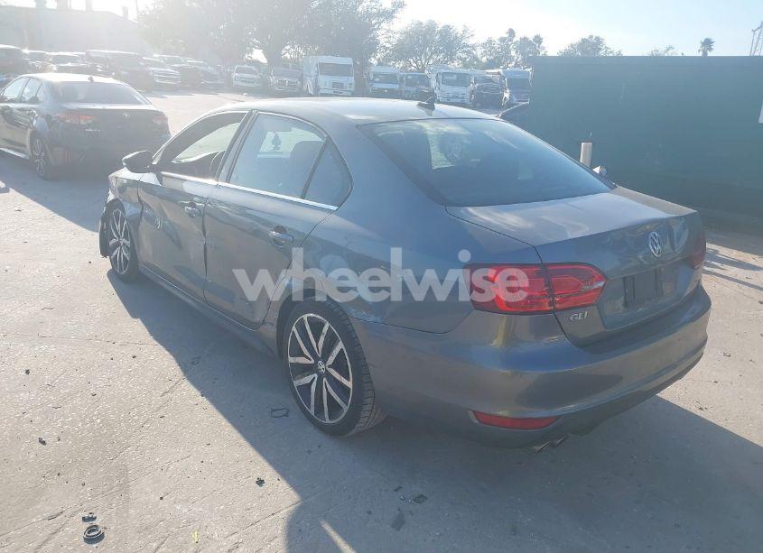 Photo 3 of 2013 Volkswagen Jetta GLI AUTOBAHN W/NAV (VIN 3VW467AJ0DM221467)