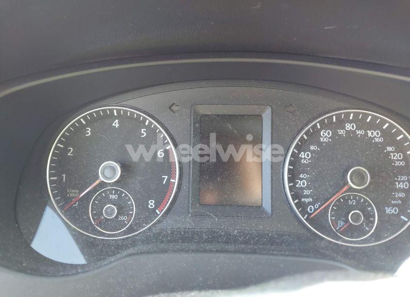 Photo 7 of 2013 Volkswagen Jetta GLI AUTOBAHN W/NAV (VIN 3VW467AJ1DM215368)