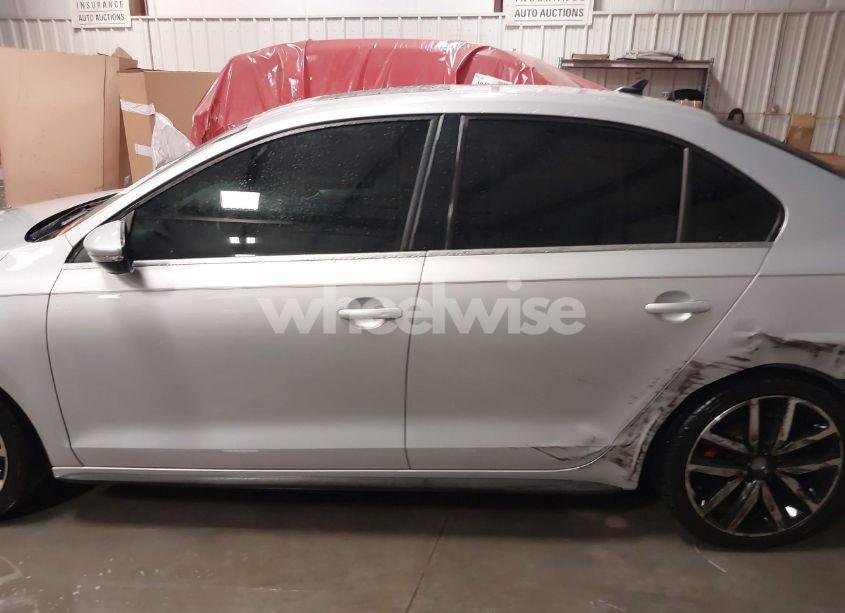 Photo 15 of 2013 Volkswagen Jetta GLI AUTOBAHN W/NAV (VIN 3VW467AJ4DM256562)