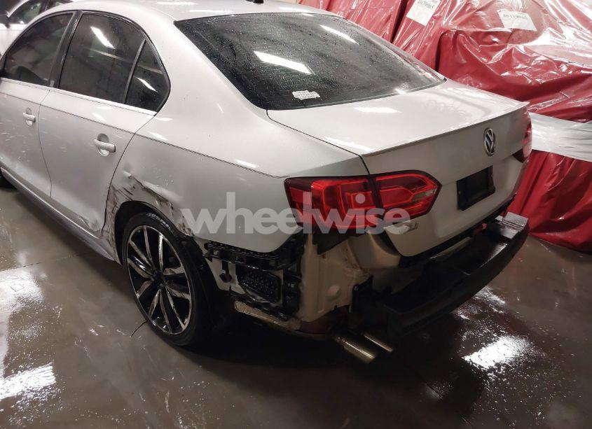 Photo 6 of 2013 Volkswagen Jetta GLI AUTOBAHN W/NAV (VIN 3VW467AJ4DM256562)