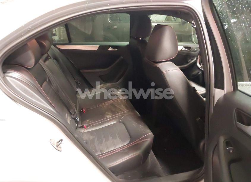 Photo 8 of 2013 Volkswagen Jetta GLI AUTOBAHN W/NAV (VIN 3VW467AJ4DM256562)