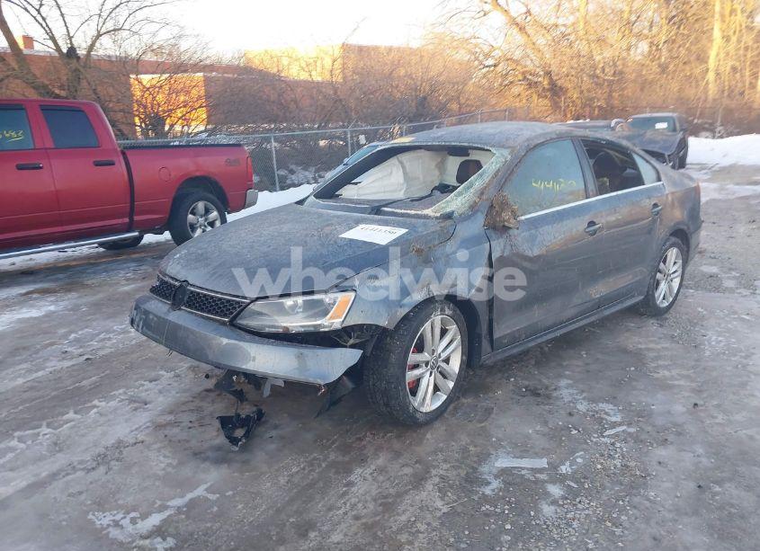 Photo 2 of 2013 Volkswagen Jetta GLI (VIN 3VW467AJ5DM214112)