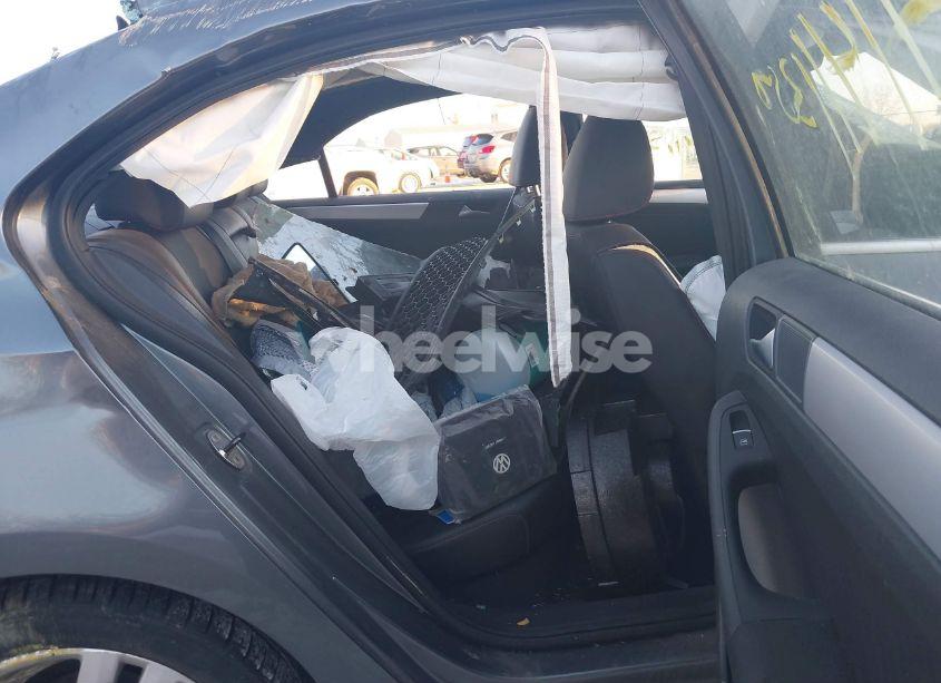 Photo 8 of 2013 Volkswagen Jetta GLI (VIN 3VW467AJ5DM214112)