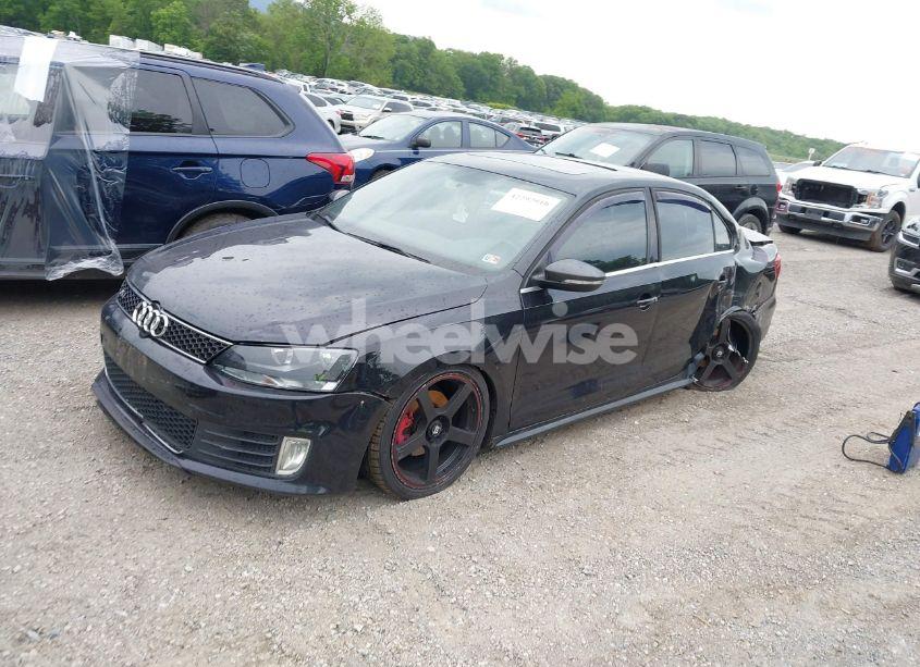 Photo 2 of 2012 Volkswagen Jetta GLI AUTOBAHN (VIN 3VW4A7AJ3CM393831)