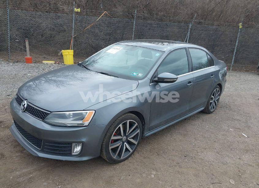 Photo 2 of 2012 Volkswagen Jetta GLI AUTOBAHN (VIN 3VW4A7AJ7CM013275)