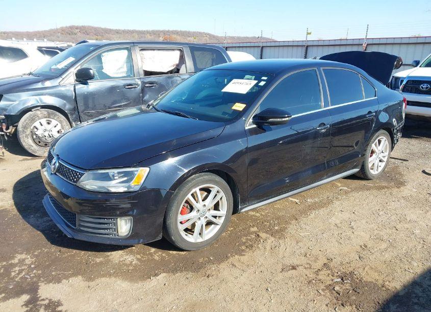 Photo 2 of 2012 Volkswagen Jetta GLI (VIN 3VW4A7AJ7CM089935)