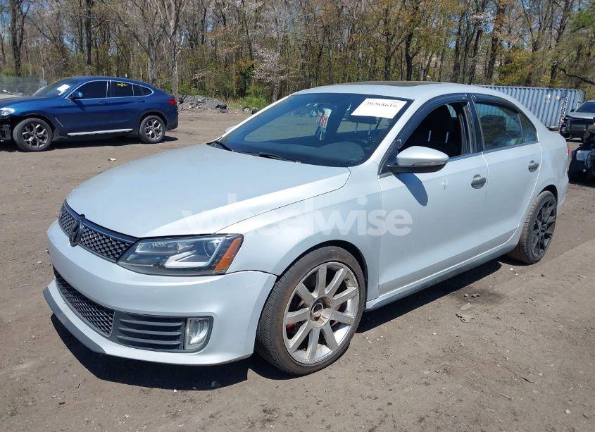 Photo 2 of 2013 Volkswagen Jetta GLI AUTOBAHN W/NAV (VIN 3VW4A7AJ7DM274469)