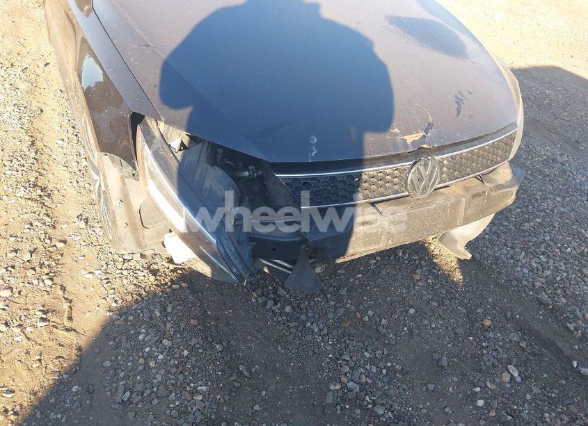 Photo 6 of 2013 Volkswagen Jetta GLI AUTOBAHN W/NAV (VIN 3VW4A7AJ7DM421731)