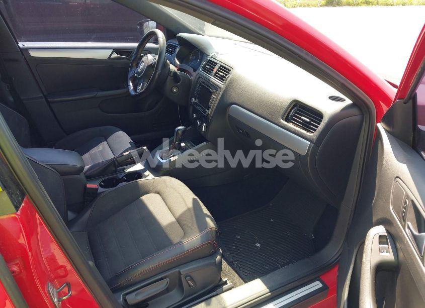 Photo 5 of 2013 Volkswagen Jetta GLI (VIN 3VW4A7AJ8DM223742)