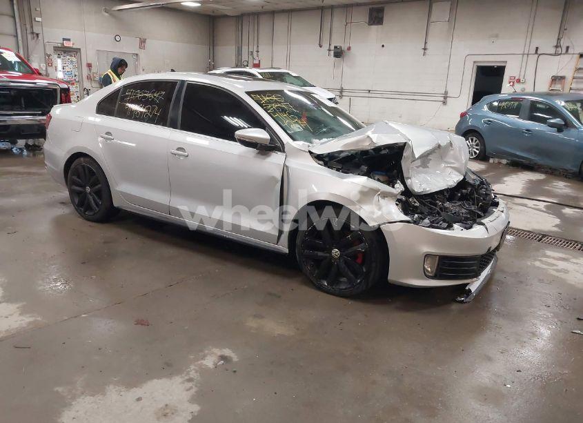 2013 Volkswagen Jetta GLI AUTOBAHN W/NAV (VIN 3VW4A7AJ8DM274514) main photo