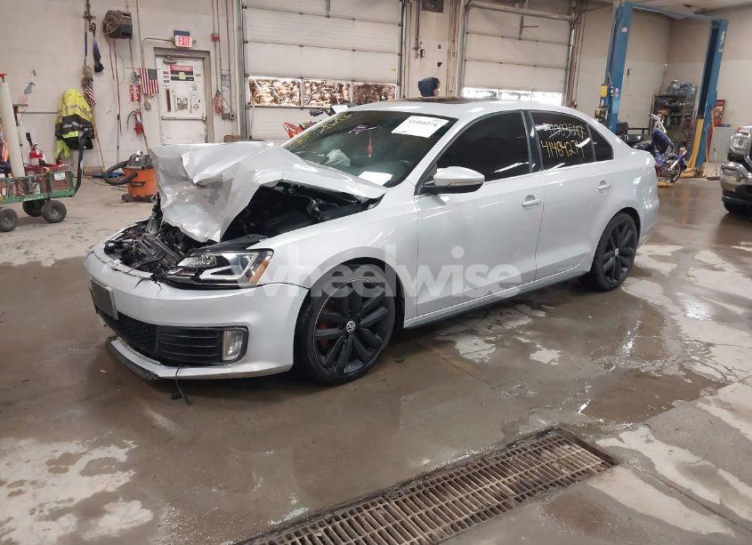 Photo 2 of 2013 Volkswagen Jetta GLI AUTOBAHN W/NAV (VIN 3VW4A7AJ8DM274514)