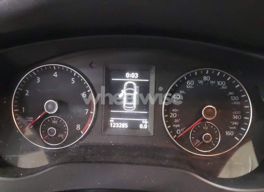 Photo 7 of 2013 Volkswagen Jetta GLI AUTOBAHN W/NAV (VIN 3VW4A7AJ8DM274514)