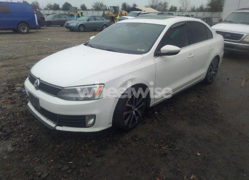 Photo 2 of 2012 Volkswagen Jetta GLI AUTOBAHN W/NAV (VIN 3VW4A7AJXCM089895)