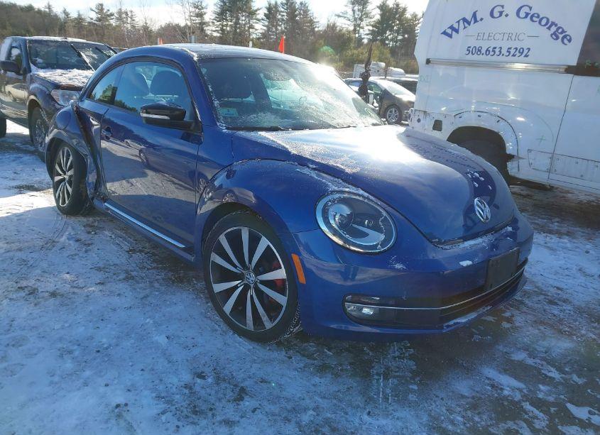 2013 Volkswagen Beetle 2.0T TURBO (VIN 3VW4A7AT4DM614162) main photo