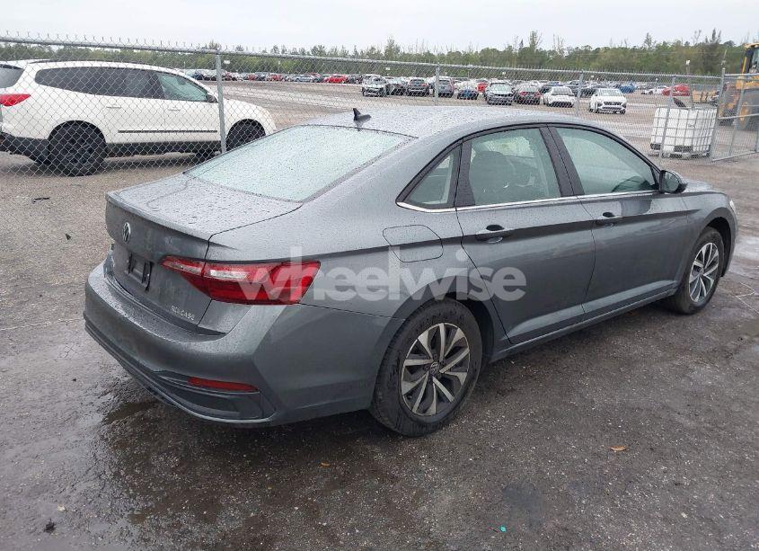 Photo 4 of 2024 Volkswagen Jetta 1.5T S (VIN 3VW4M7BU1RM085811)