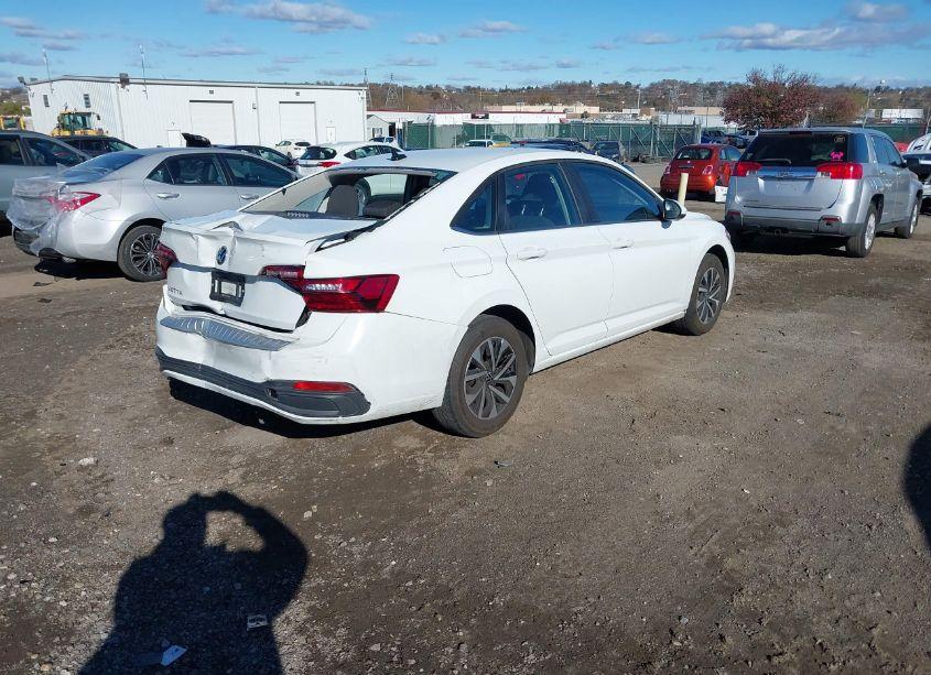 Photo 4 of 2023 Volkswagen Jetta 1.5T S (VIN 3VW4M7BU3PM053973)