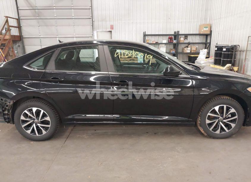 Photo 14 of 2024 Volkswagen Jetta 1.5T S (VIN 3VW4M7BU9RM063829)