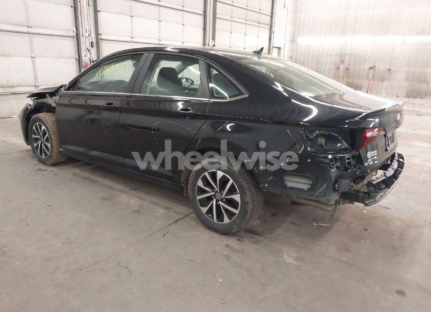 Photo 3 of 2024 Volkswagen Jetta 1.5T S (VIN 3VW4M7BU9RM063829)