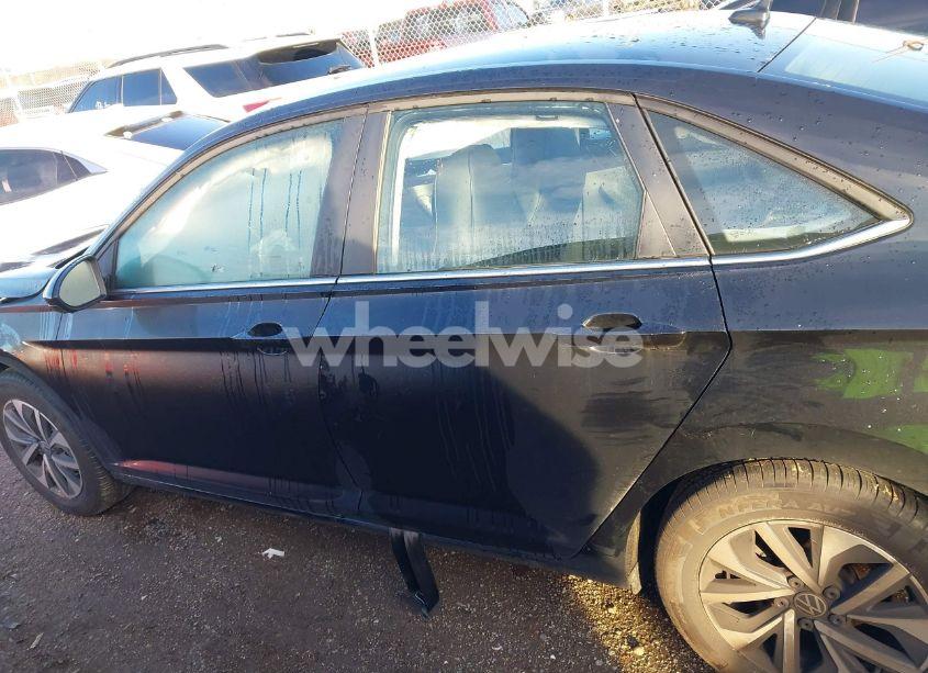 Photo 15 of 2024 Volkswagen Jetta 1.5T S (VIN 3VW4M7BU9RM098872)