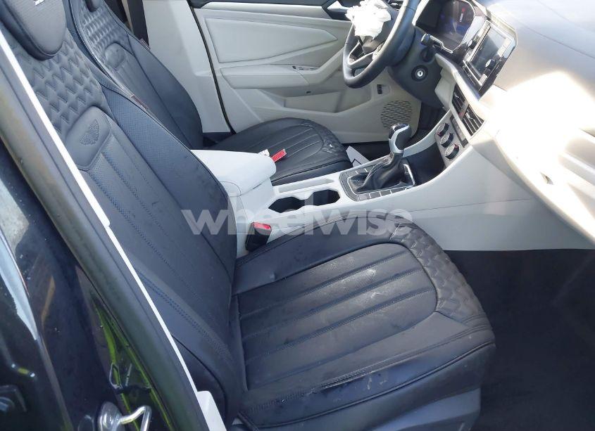 Photo 5 of 2024 Volkswagen Jetta 1.5T S (VIN 3VW4M7BU9RM098872)