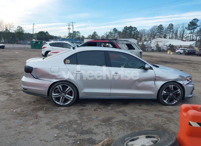 Photo 13 of 2016 Volkswagen Jetta 2.0T GLI SEL (VIN 3VW4S7AJ1GM274842)