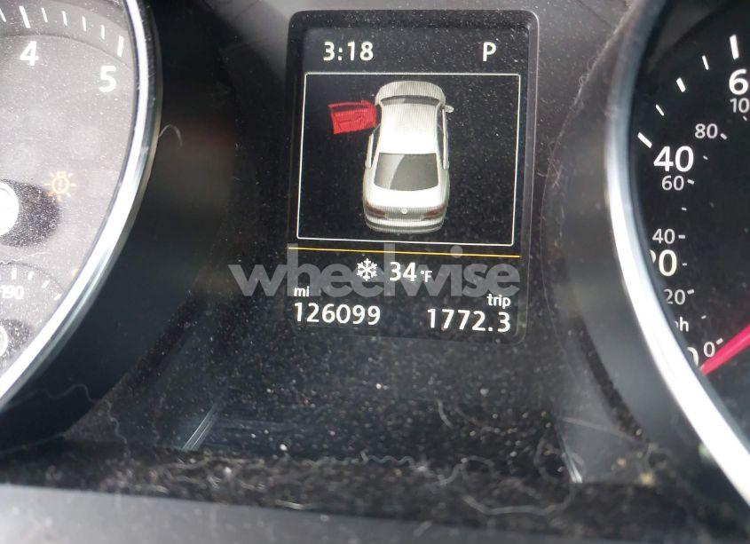 Photo 15 of 2016 Volkswagen Jetta 2.0T GLI SEL (VIN 3VW4S7AJ1GM274842)