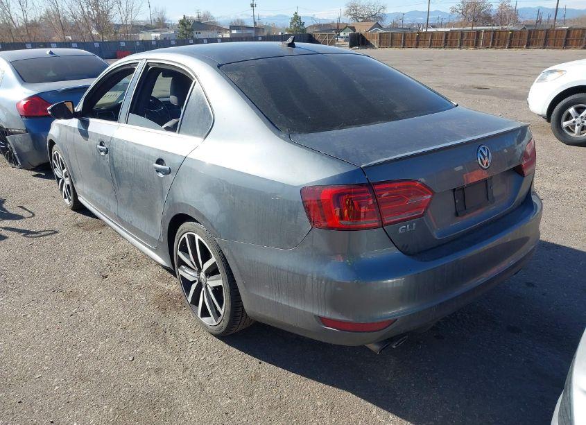 Photo 3 of 2014 Volkswagen Jetta GLI AUTOBAHN W/NAV (VIN 3VW4S7AJ2EM372744)