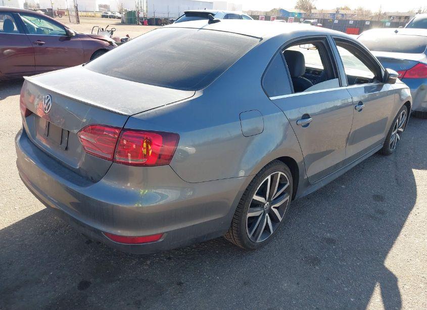 Photo 4 of 2014 Volkswagen Jetta GLI AUTOBAHN W/NAV (VIN 3VW4S7AJ2EM372744)