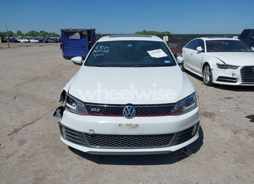 Photo 12 of 2015 Volkswagen Jetta 2.0T GLI SEL (VIN 3VW4S7AJ3FM402013)