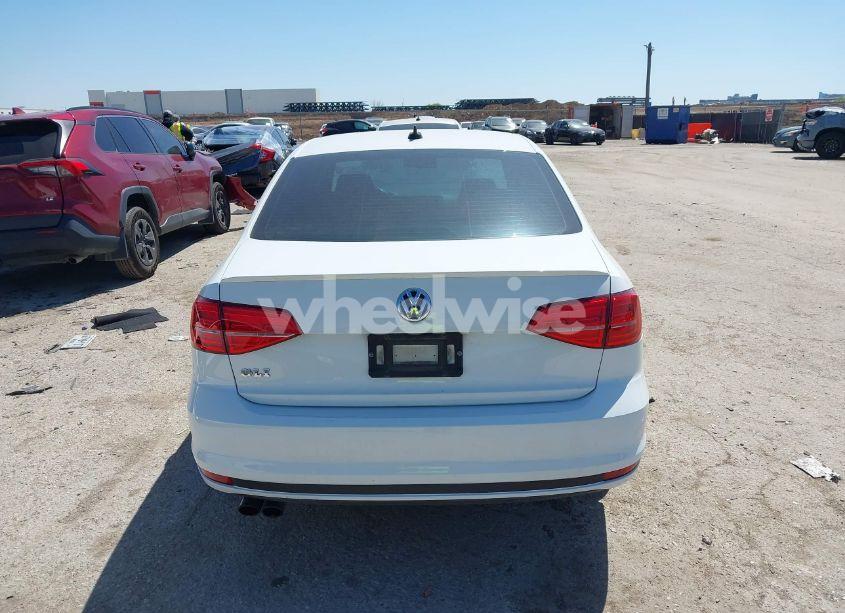 Photo 16 of 2015 Volkswagen Jetta 2.0T GLI SEL (VIN 3VW4S7AJ3FM402013)