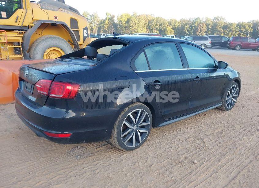 Photo 4 of 2013 Volkswagen Jetta GLI AUTOBAHN (VIN 3VW4S7AJ9DM302947)