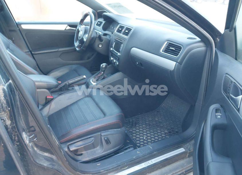 Photo 5 of 2013 Volkswagen Jetta GLI AUTOBAHN (VIN 3VW4S7AJ9DM302947)