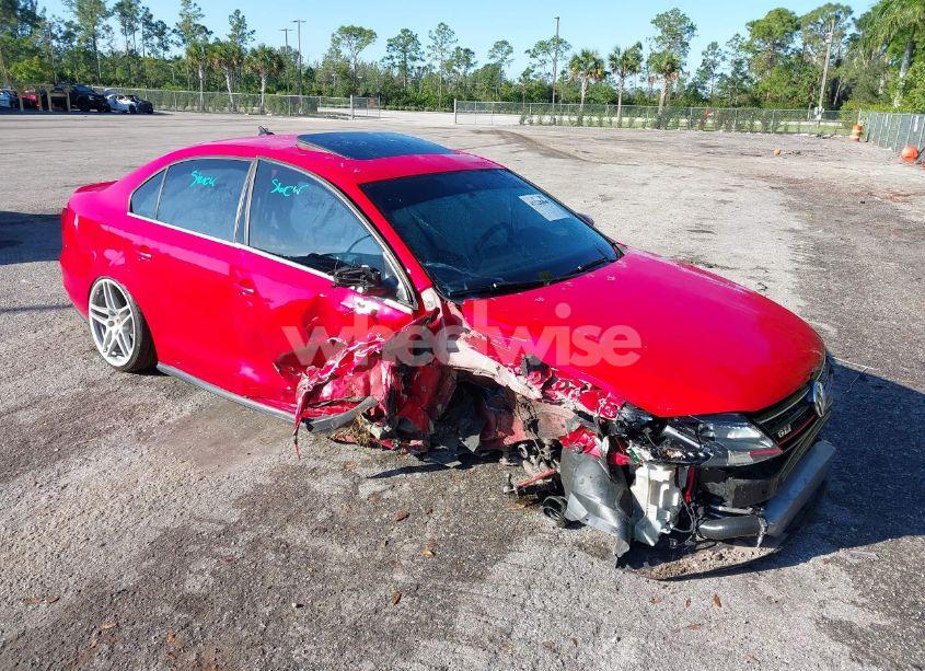 2016 Volkswagen Jetta 2.0T GLI SEL (VIN 3VW4S7AJXGM256047) main photo