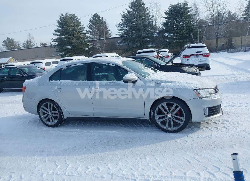 Photo 13 of 2013 Volkswagen Jetta GLI AUTOBAHN W/NAV (VIN 3VW4T7AJ1DM310716)