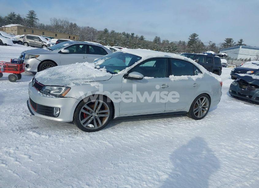 Photo 14 of 2013 Volkswagen Jetta GLI AUTOBAHN W/NAV (VIN 3VW4T7AJ1DM310716)