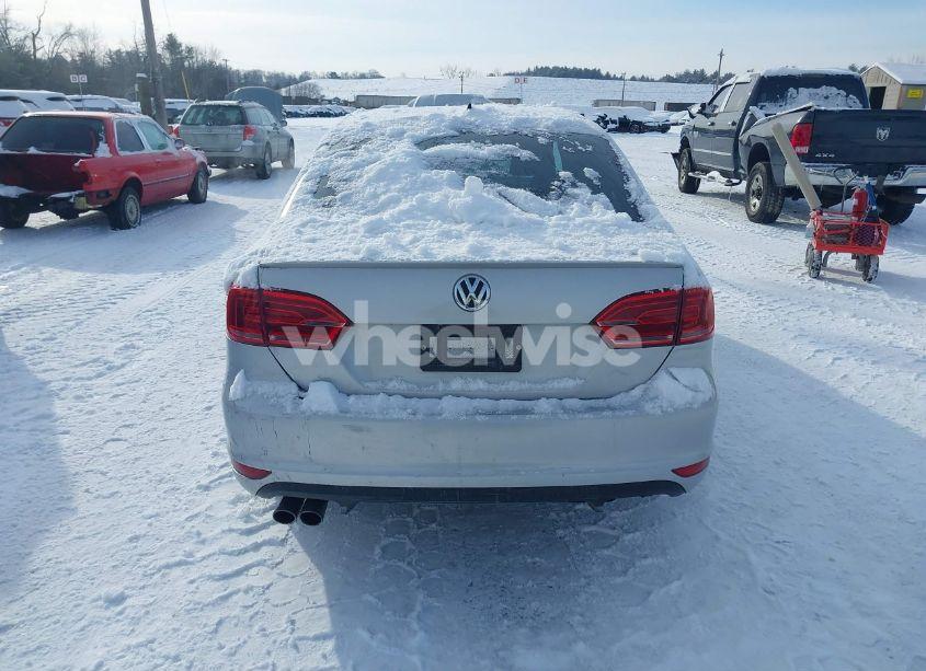 Photo 16 of 2013 Volkswagen Jetta GLI AUTOBAHN W/NAV (VIN 3VW4T7AJ1DM310716)