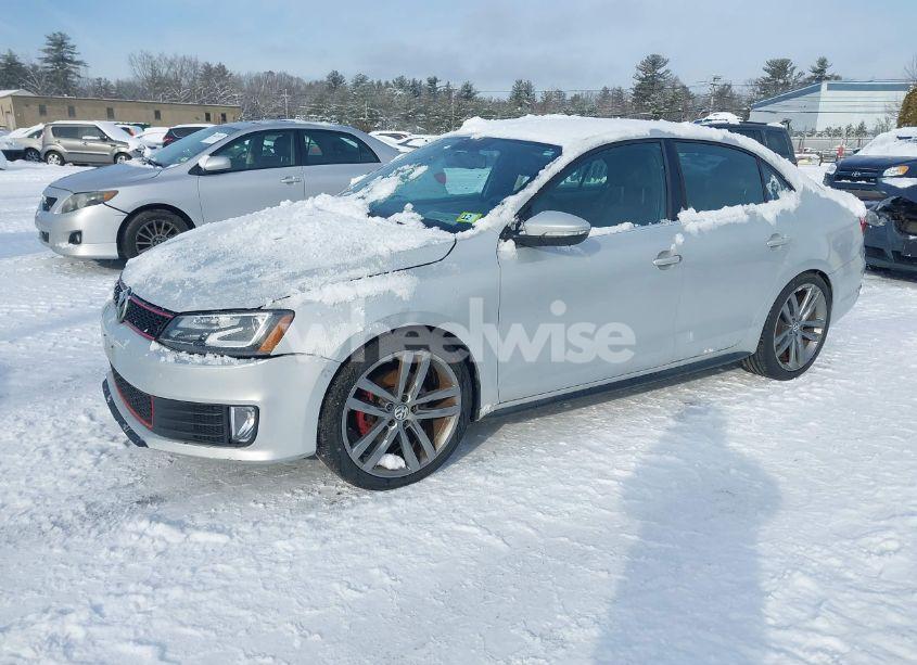 Photo 2 of 2013 Volkswagen Jetta GLI AUTOBAHN W/NAV (VIN 3VW4T7AJ1DM310716)