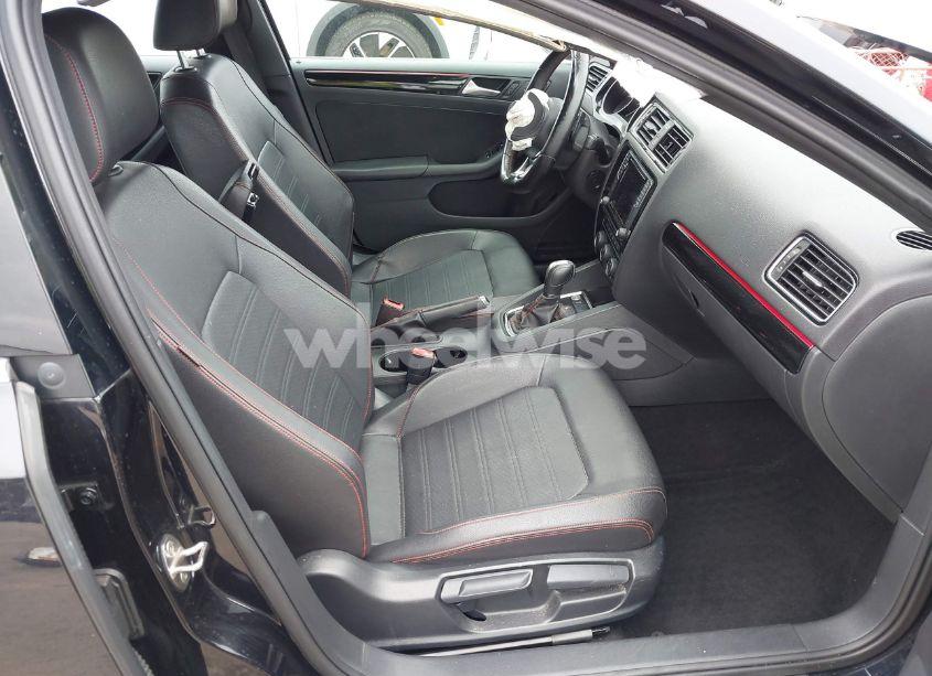 Photo 5 of 2017 Volkswagen Jetta GLI (VIN 3VW4T7AJ1HM347867)