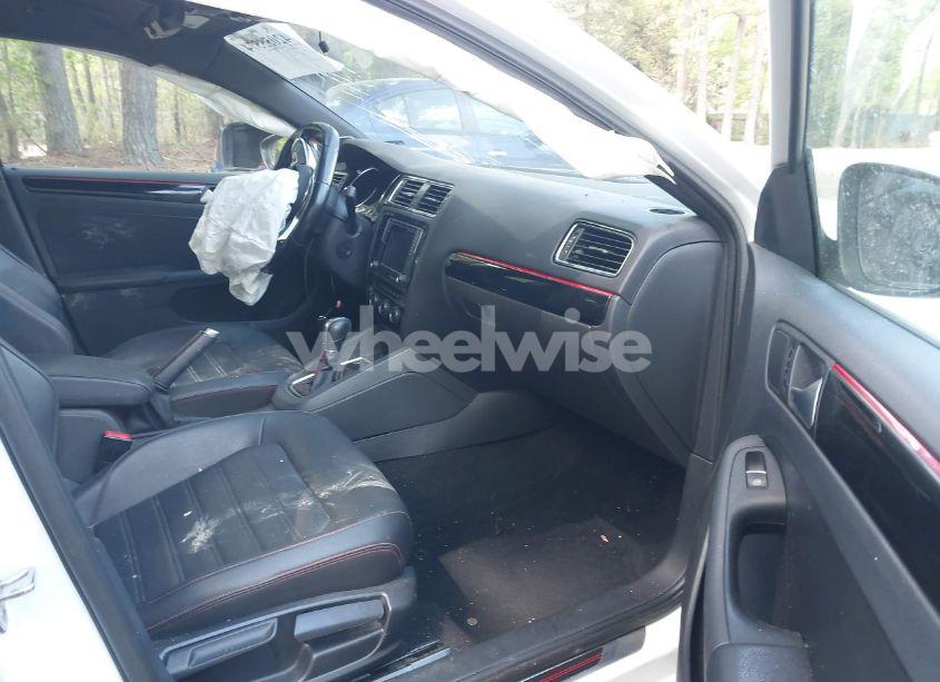 Photo 5 of 2017 Volkswagen Jetta GLI (VIN 3VW4T7AJ1HM400065)