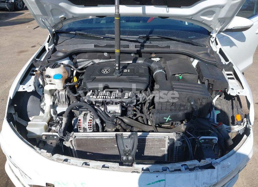 Photo 10 of 2017 Volkswagen Jetta GLI (VIN 3VW4T7AJ2HM342791)